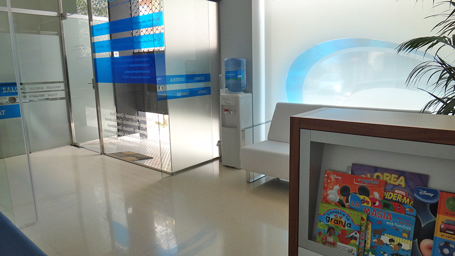 DentClinic · Clínica Dental · Mataró · Recepción