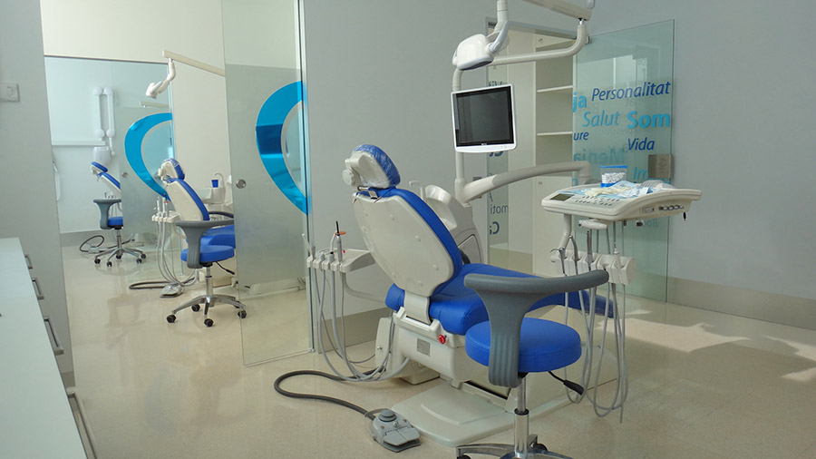 DentClinic · Clínica Dental · Mataró · Box